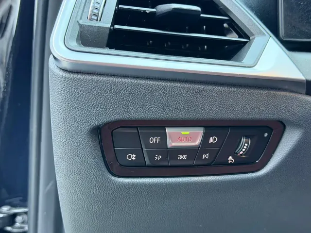 BMW 3 Series — Фото автомобиля 7