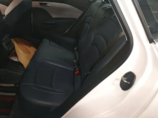 Chevrolet Monza — Фото автомобиля 16