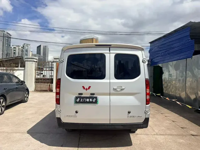 Wuling Yangguang Pro — Фото автомобиля 9