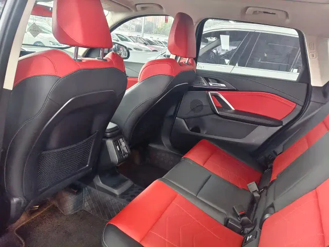BMW X1 — Фото автомобиля 12