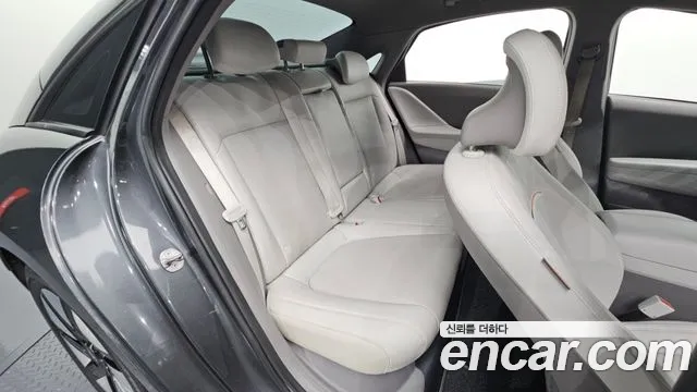 Hyundai Ioniq6 — Фото автомобиля 10