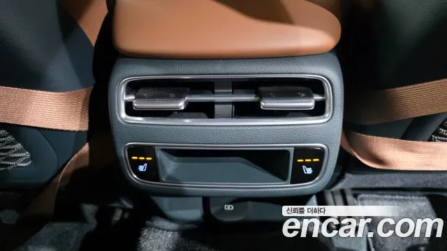 Genesis GV70 3.5T Бензин AWD — Фото автомобиля 19