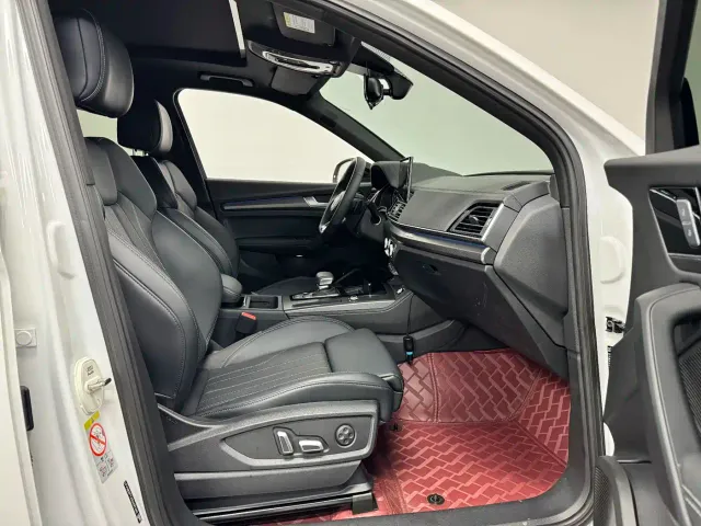 Audi Q5L — Фото автомобиля 15