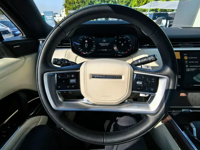 Land Rover Range Rover — Фото автомобиля 23