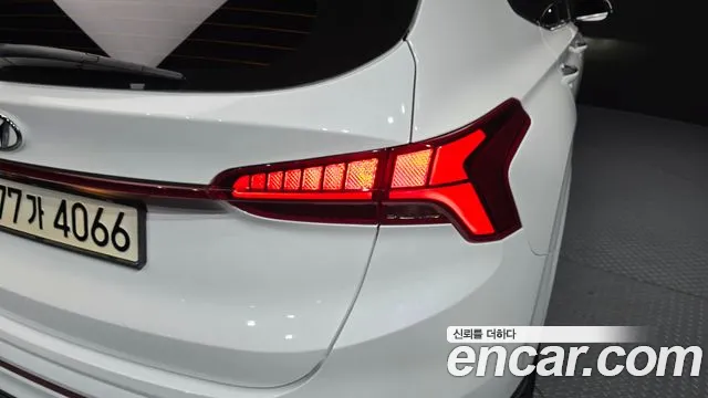 Hyundai Santafe — Фото автомобиля 19