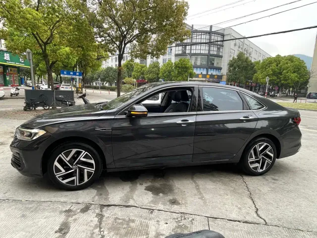 Volkswagen Sagitar — Фото автомобиля 5