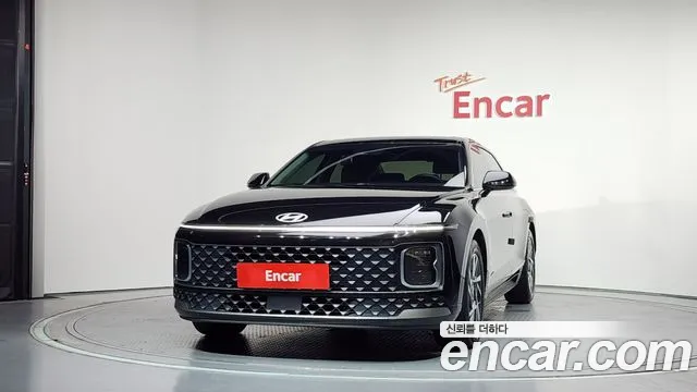 Hyundai Grandeur Grandeur (GN7) 2.5 Бензин 2WD — Фото автомобиля 3