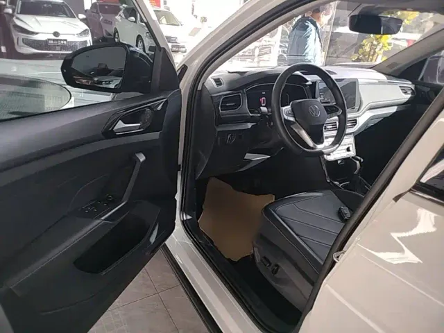 Volkswagen Tharu — Фото автомобиля 15
