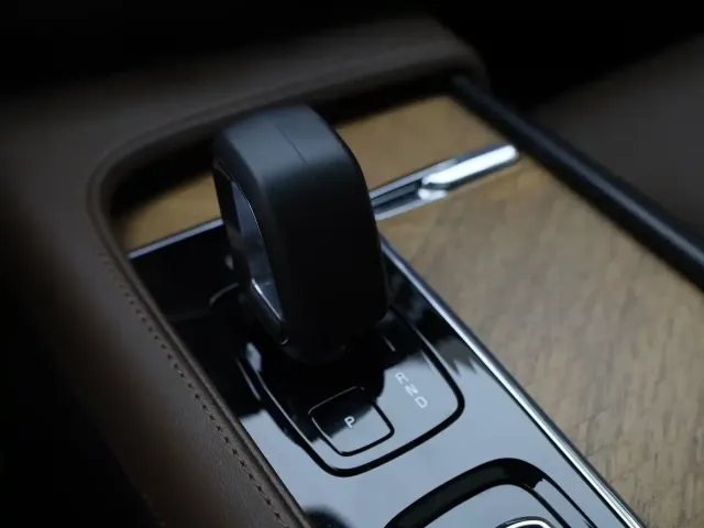 Volvo S90 — Фото автомобиля 15