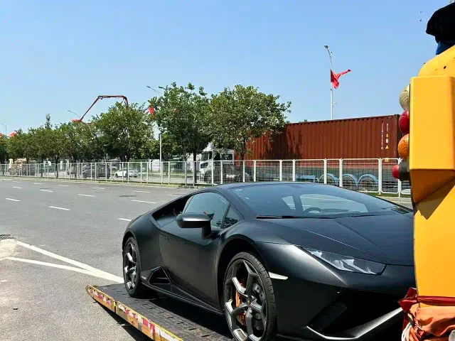 Lamborghini Huracan — Фото автомобиля 12