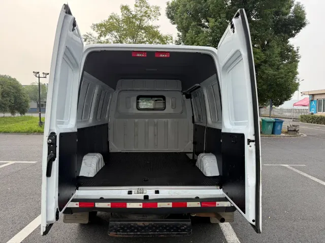 JMC Tesun — Фото автомобиля 6