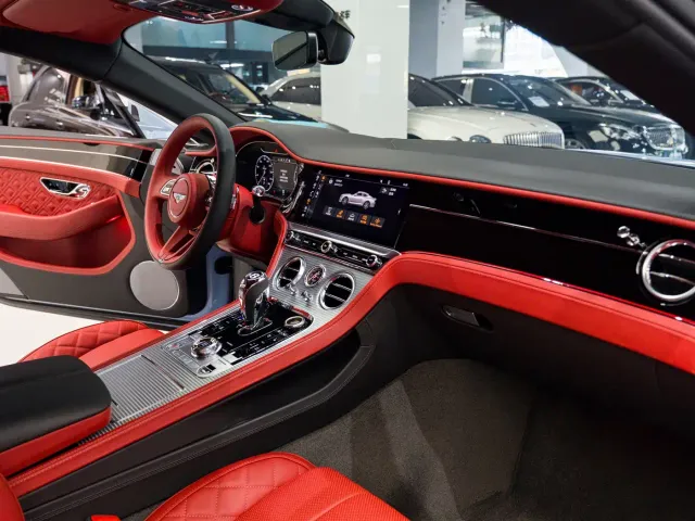 Bentley Continental — Фото автомобиля 5
