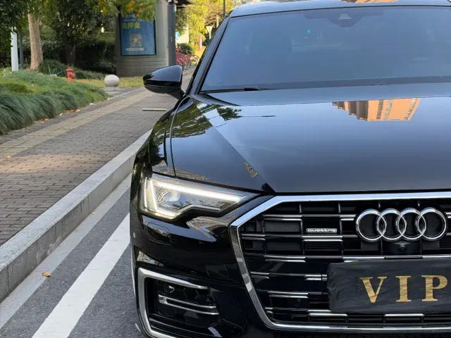 Audi A6L — Фото автомобиля 13