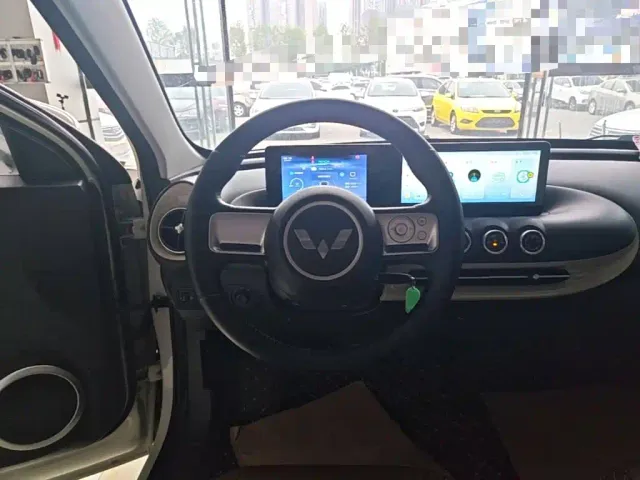 Wuling Bingo — Фото автомобиля 10