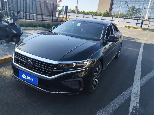 Фотография автомобиля — Volkswagen Passat