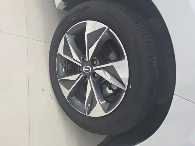 GAC Trumpchi M6 — Фото автомобиля 6