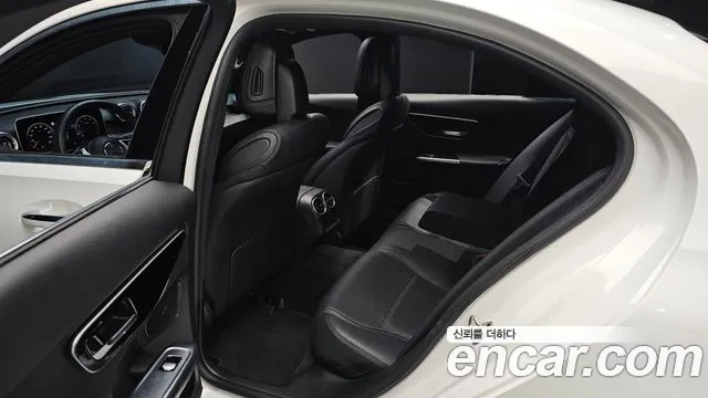 Mercedes-Benz C-Class — Фото автомобиля 11