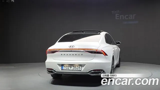 Hyundai Grandeur Grandeur (New) Hybrid — Фото автомобиля 4