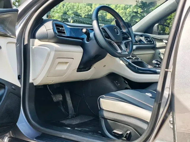 BYD Qin PLUS — Фото автомобиля 13