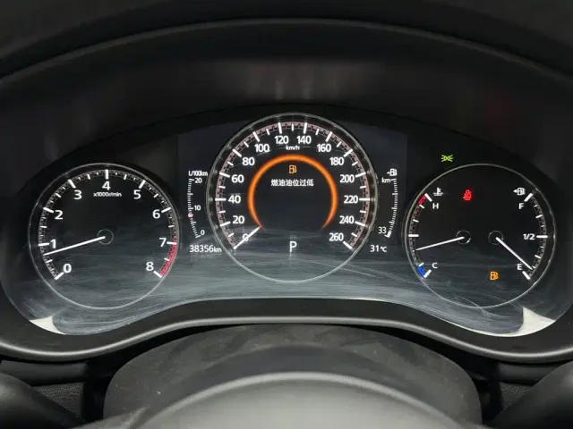 Mazda Axela — Фото автомобиля 14