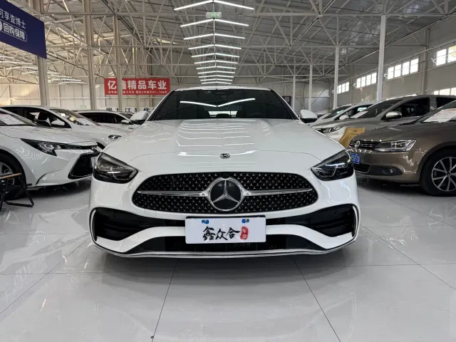 Mercedes-Benz C-Class — Фото автомобиля 2