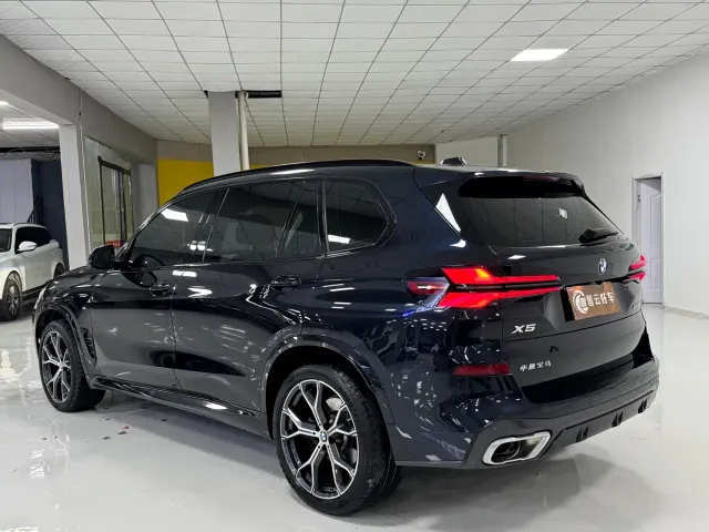 BMW X5 — Фото автомобиля 7