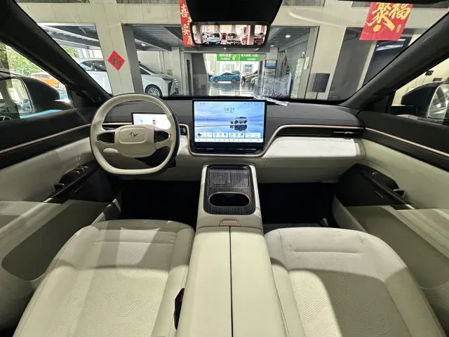 Dongfeng eπ 008 — Фото автомобиля 17