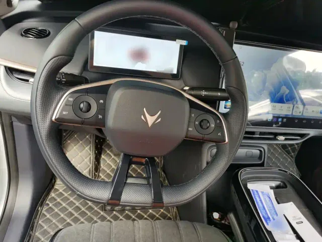 Arcfox T1 — Фото автомобиля 6