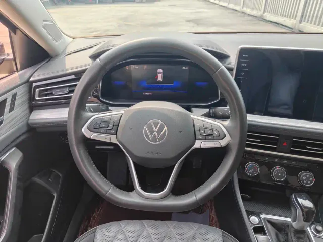 Volkswagen Sagitar — Фото автомобиля 12