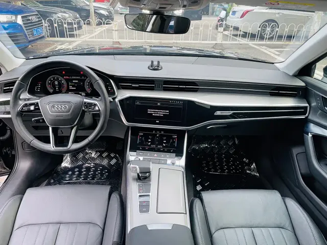 Audi A6L — Фото автомобиля 11