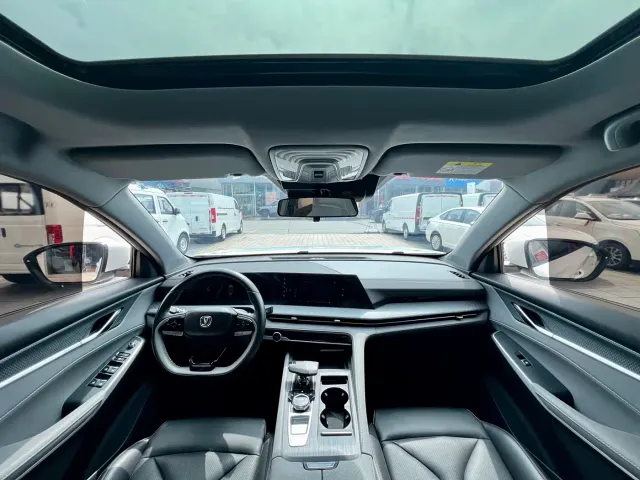 Changan CS75 Plus — Фото автомобиля 9