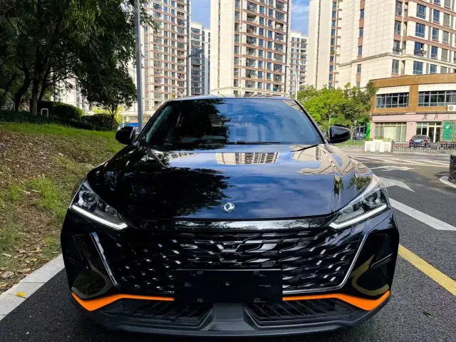 Фотография автомобиля — Dongfeng Yixuan