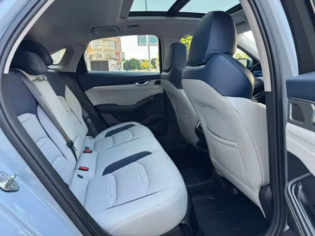 Geely Xingrui — Фото автомобиля 16