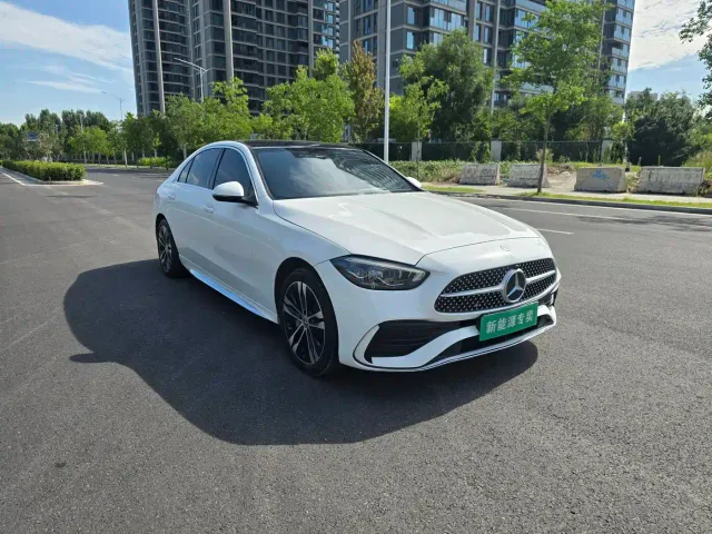 Mercedes-Benz C-Class — Фото автомобиля 3