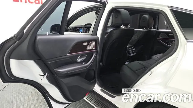 Mercedes-Benz GLE-Class — Фото автомобиля 16