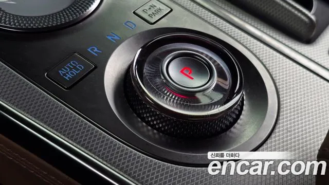 Genesis GV80 2.5T Бензин AWD — Фото автомобиля 9