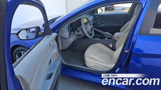 Hyundai AVANTE Новый Avante (CN7) — Фото автомобиля 10