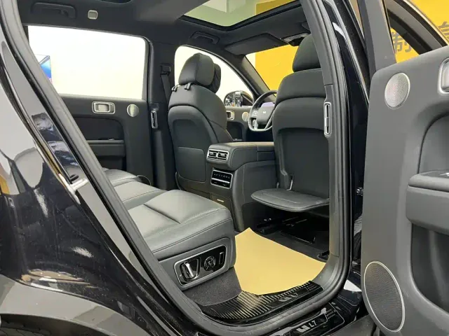 Li Auto L7 — Фото автомобиля 27