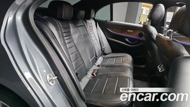 Mercedes-Benz E-Class W213 — Фото автомобиля 18