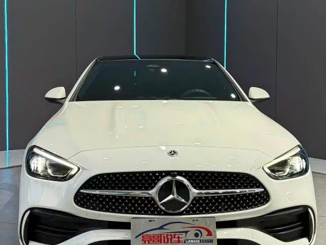Mercedes-Benz C-Class — Фото автомобиля 2