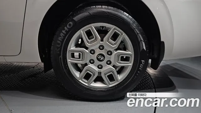 Hyundai Staria Staria Карго 5 мест — Фото автомобиля 21