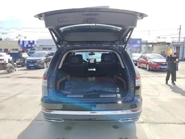 Lincoln Aviator — Фото автомобиля 18