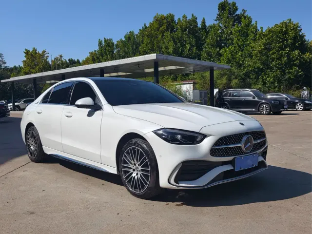 Mercedes-Benz C-Class — Фото автомобиля 3