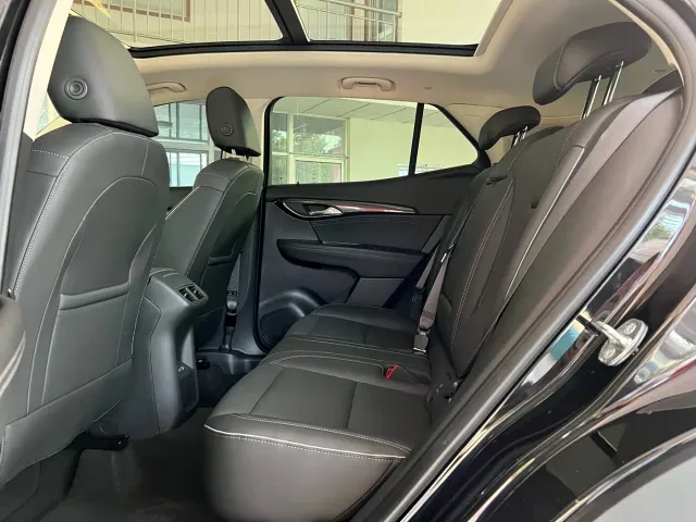 Buick Envision S — Фото автомобиля 12