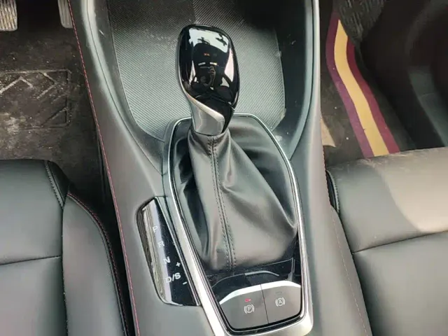 MG MG5 2025 180DVVT Global Luxury Edition — Фото автомобиля 13