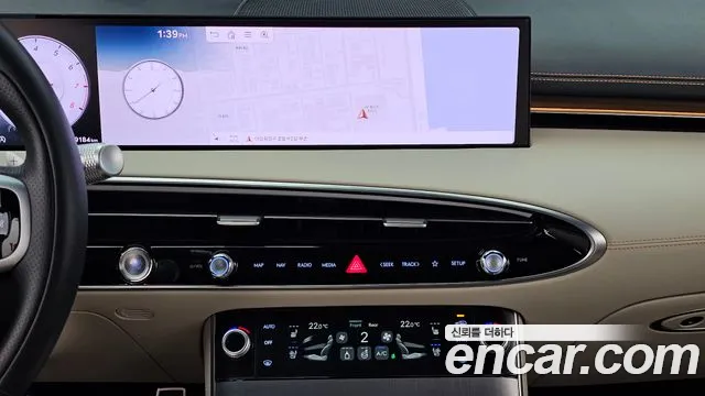 Genesis GV70 — Фото автомобиля 12