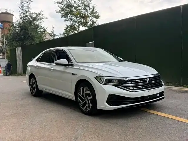 Volkswagen Sagitar 2023 300TSI DSG Surpassing Edition — Фото автомобиля 3