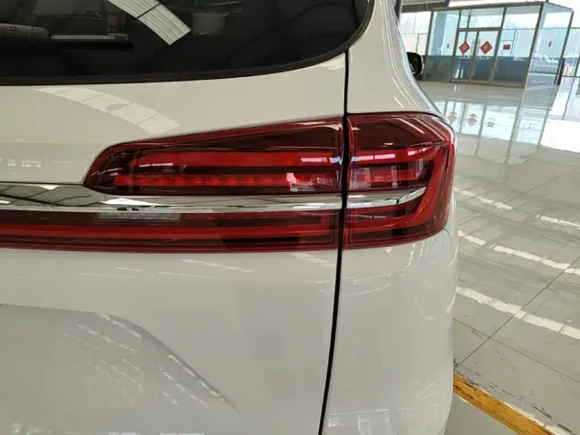 BYD Song — Фото автомобиля 7