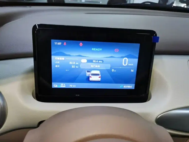 Wuling Hongguang Mini EV — Фото автомобиля 11