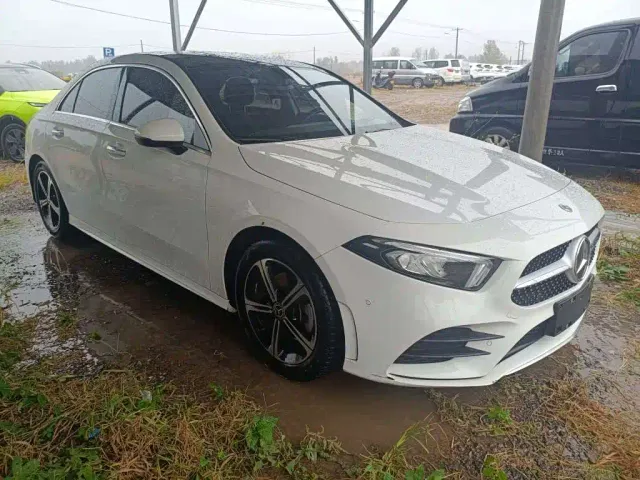 Mercedes-Benz A-Class — Фото автомобиля 3